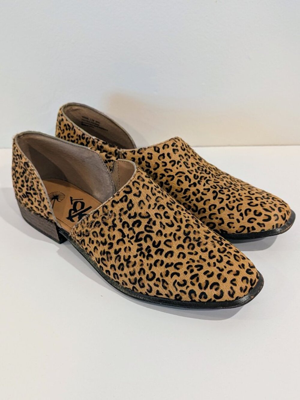 OTBT Coyote Leopard Calf Hair Shooties 7.5 D'Orsay Side Cutout Low Heel Tan Blk